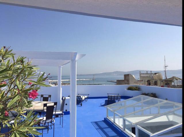 Tanger *Riad El Pacha* Riad Avec Vu Sur La Mer Екстер'єр фото